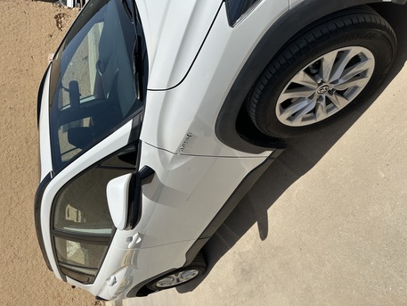 Riyadh, Vehicles, Cars & Trucks , SAR 75000,  Toyota Corolla Cross XLE,  2024,  Automatic,  28500 KM,  Toyota Cross, Top Condition 1.8L HEV, XLE, Hybrid, SUV S, 4*2, Only SAR 75000