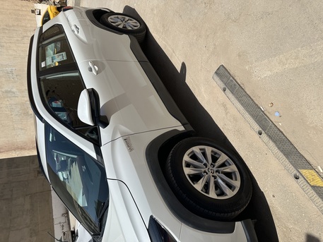 Riyadh, Vehicles, Cars & Trucks , SAR 75000,  Toyota Corolla Cross XLE,  2024,  Automatic,  28500 KM,  Toyota Cross, Top Condition 1.8L HEV, XLE, Hybrid, SUV S, 4*2, Only SAR 75000