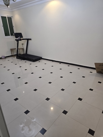 Riyadh, Rooms for Rent, SAR 1000/month,  Unfurnished Room Available For Rent For 3 To 6 Months In A 3 Bedroom Apartment