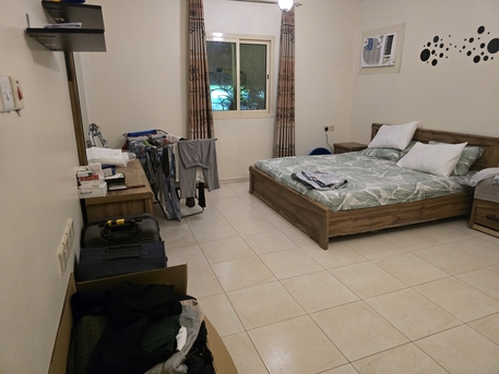 Riyadh, Rooms for Rent, SAR 1500/month,  Furnished,  Executive Furnished Room Available For Immediate Occupancy In A 3 Bedroom Apartment