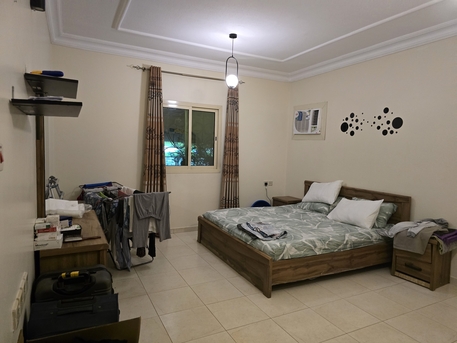 Riyadh, Rooms for Rent, SAR 1500/month,  Furnished,  Executive Furnished Room Available For Immediate Occupancy In A 3 Bedroom Apartment