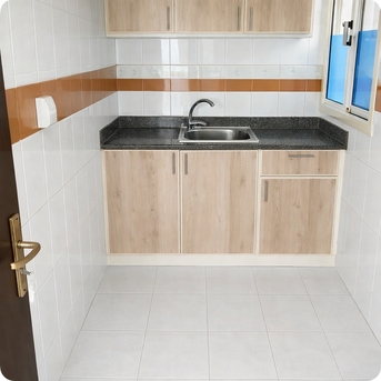 Salmaniya, Apartments, Flats, Houses & Villas, BHD 140/month,  2 BR,  For Rent Flat Below Market Price In Salmaniya Area Exclusive Without Electricity