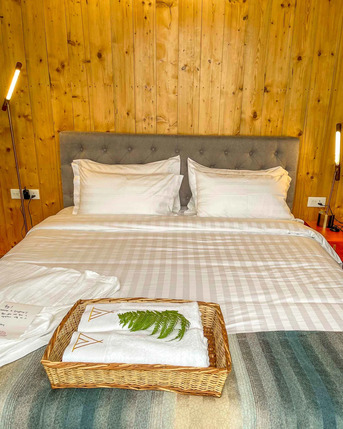 Chennai, Holiday/Vacation Rentals, INR 10000/day,  Romantic Staycation In Kodaikanal For Couples | LuxeGlamp