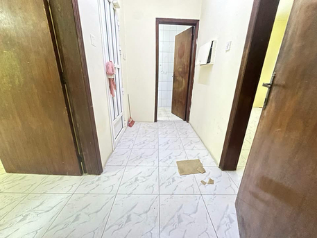 Hoora, Apartments, Flats, Houses & Villas, BHD 180/month,  2 BR,  Hoora:- 2BR Unfurnished Flat On Rent.   📍Close To Zainal Mart.  Bd 180/- With ⚡️ Ewa.