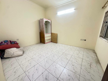 Hoora, Apartments, Flats, Houses & Villas, BHD 180/month,  2 BR,  Hoora:- 2BR Unfurnished Flat On Rent.   📍Close To Zainal Mart.  Bd 180/- With ⚡️ Ewa.