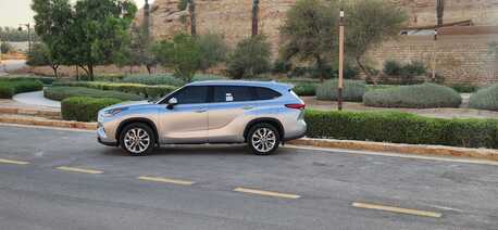 Irqah, Vehicles, Cars & Trucks , SAR 130000,  Toyota Highlander Hybrid Limited Full Options,  2022,  Automatic,  85 KM,   Personal Use