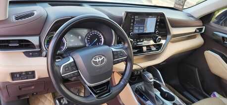 Irqah, Vehicles, Cars & Trucks , SAR 130000,  Toyota Highlander Hybrid Limited Full Options,  2022,  Automatic,  85 KM,   Personal Use
