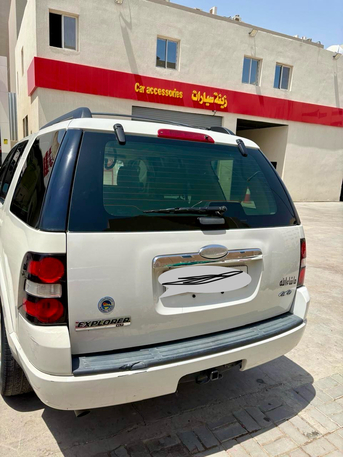 Riyadh, Vehicles, Cars & Trucks , SAR 18000,  Ford Explorer,  2010,  Automatic,  281000 KM,