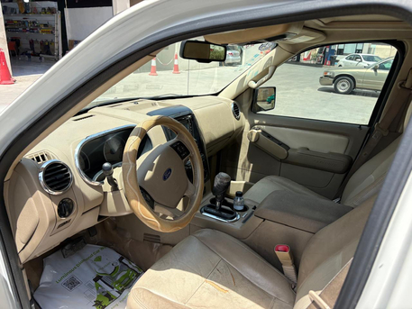 Riyadh, Vehicles, Cars & Trucks , SAR 18000,  Ford Explorer,  2010,  Automatic,  281000 KM,