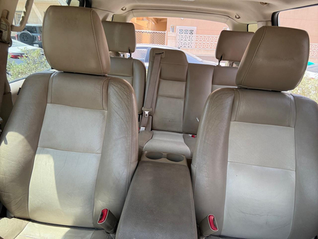 Riyadh, Vehicles, Cars & Trucks , SAR 18000,  Ford Explorer,  2010,  Automatic,  281000 KM,