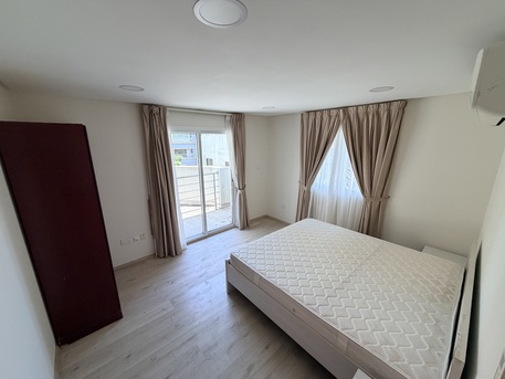 Adliya, Apartments, Flats, Houses & Villas, BHD 300/year,  2 BR,  Amazing Semi Furnished 2 Bedroom Apartment Available