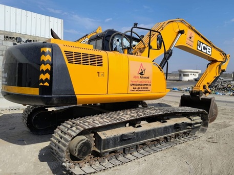 Dammam, Heavy Equipment, 2 Units Excavators Working In Good Condition Need To Sale Urgent