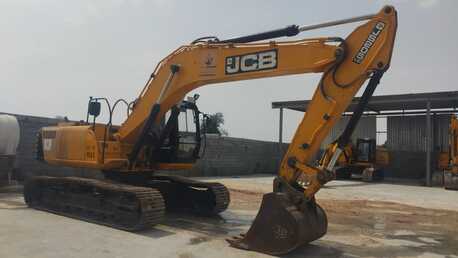Dammam, Heavy Equipment, 2 Units Excavators Working In Good Condition Need To Sale Urgent