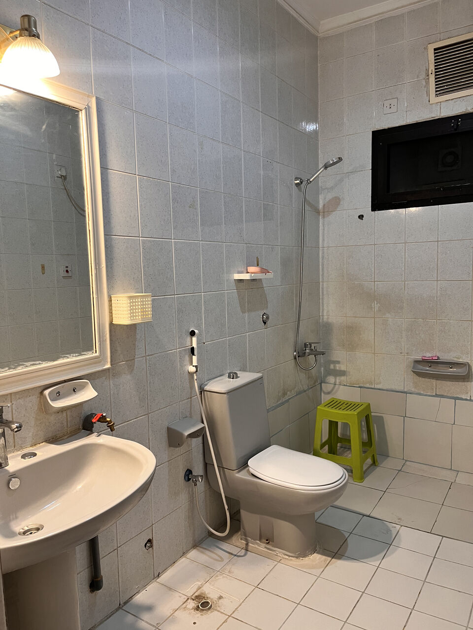 Madinah, Apartments, Flats, Houses & Villas, SAR 1800/month,  Furnished,  Studio,  Monthly Furnished Rooms In Madinah For Students And Bachelors -/ 1800