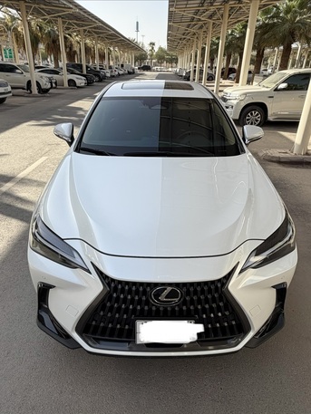 Al Malaz, Vehicle Lease Transfer, SAR 195000,  For LEASE TRANSFER - LEXUS SUV - NX 350,  2025, Pearl White/ LULUI , Petrol, KMTR 20000