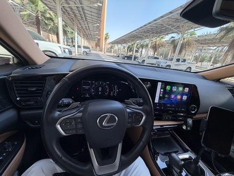 Al Malaz, Vehicle Lease Transfer, SAR 195000,  For LEASE TRANSFER - LEXUS SUV - NX 350,  2025, Pearl White/ LULUI , Petrol, KMTR 20000