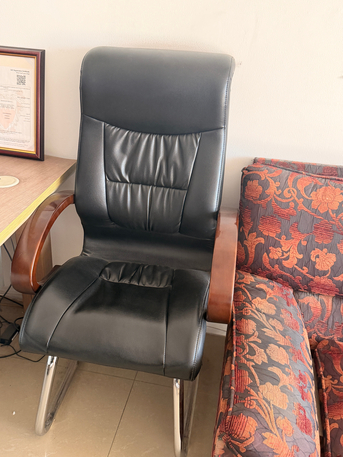 Manama, Furniture, BHD 100,  OFFICE FURNITURE FOR SALE
