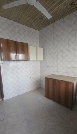 Salmaniya, Apartments, Flats, Houses & Villas, BHD 180/month,  2 BR,  2 Bedroom Unfurnished Flat For Without Ewa