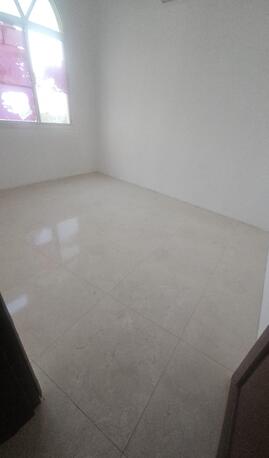 Salmaniya, Apartments, Flats, Houses & Villas, BHD 180/month,  2 BR,  2 Bedroom Unfurnished Flat For Without Ewa