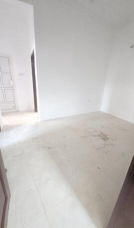 Salmaniya, Apartments, Flats, Houses & Villas, BHD 180/month,  2 BR,  2 Bedroom Unfurnished Flat For Without Ewa