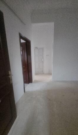 Salmaniya, Apartments, Flats, Houses & Villas, BHD 180/month,  2 BR,  2 Bedroom Unfurnished Flat For Without Ewa