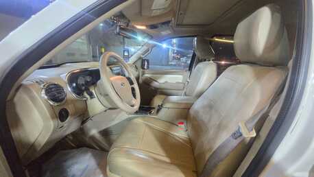 Riyadh, Vehicles, Cars & Trucks , SAR 22000,  Ford Explorer,  2009,  Automatic,  350000 KM,  SAR 22000,  XLT Model, , , ,  With Sunroof N 4x4 Full O