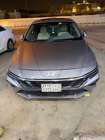 Riyadh, Vehicles, Cars & Trucks , SAR 57000,  Hyundai Elantra,  2025,  Automatic,  80000 KM,  Elentra  2.0 Smart Keyless Entry