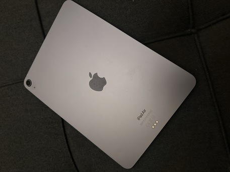 Al Aziziyah, Tablet Computers, SAR 1300,  IPad Air 5 (M1 Chip, 64GB, Wi-Fi) &ndash; Excellent Condition