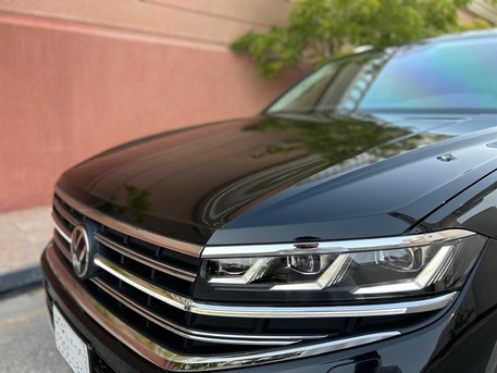 Khobar, Vehicles, Cars & Trucks , SAR 223000,  Volkswagen Touareg,  2026,  Automatic,  6000 KM,  Under Warranty And Free Maintenance