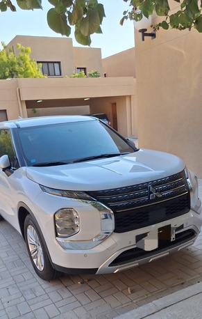 Khobar, Vehicles, Cars & Trucks , SAR 92000,  Mitsubishi Outlander,  2025,  Automatic,  5000 KM,  ​For  (7-Seater) – Agency Condition