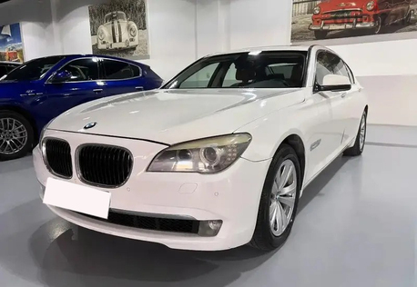 Manama, Vehicles, Cars & Trucks , BHD 3500,  BMW 740Li,  2011,  Automatic,  174000 KM,  Urgent BMW Car Sale