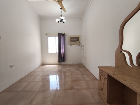Gudaibiya, Apartments, Flats, Houses & Villas, BHD 150/year,  1 BR,  Gudaibiya:- 1Bhk Flat On Rent With Unlimited Ewa & Ac.