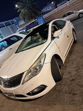 Jeddah, Vehicles, Cars & Trucks , SAR 25500,  Hyundai Azera,  2012,  Automatic,  332367 KM,   2.4  With Panorama In Excellent Condition