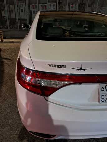 Jeddah, Vehicles, Cars & Trucks , SAR 25500,  Hyundai Azera,  2012,  Automatic,  332367 KM,   2.4  With Panorama In Excellent Condition