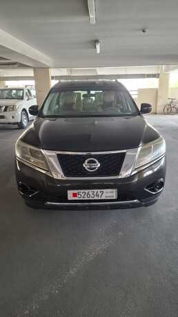 Umm Al Hassam, Vehicles, Cars & Trucks , BHD 3000,  Nissan Pathfinder,  2015,  Automatic,  81500 KM,    - Lady Driven