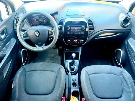 Bilad Al Qadeem, Vehicles, Cars & Trucks , BHD 2900,  Renault Capture,  2018,  Automatic,  118000 KM,   Compact Suv Urgent For Sale