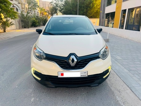 Manama, Vehicles, Cars & Trucks , BHD 2900,  Renault Capture,  2018,  Automatic,  119000 KM,   HB Neat Clean Well Maintained For Sale! Expat Leaving!