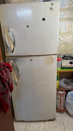 Manama, Household Items, BHD 20,  Good Condition Fridge For Sale ( Urgent )
