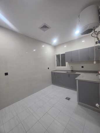 Khobar, Apartments, Flats, Houses & Villas, SAR 26600/year,  2 BR,  Consists Of:- 2 Bedrooms, A Living Room ,  Bathrooms, And A Kitchen,   Fast Floor, Externa