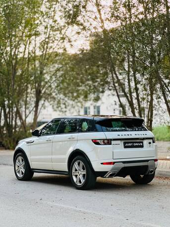 Segaya, Vehicles, Cars & Trucks , BHD 4950,  Land Rover Range Rover Evoque,  2015,  Automatic,  97000 KM,  RANGE ROVER EVOQUE  MODEL FULLY LOADED WITH PANORAMIC SUNROOF 35400768