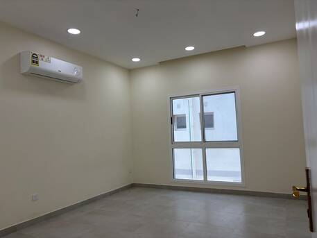 Manama, Apartments, Flats, Houses & Villas, BHD 250/month,  2 BR,  2BHK  FLAT AVAILABLE TUBILI AREA