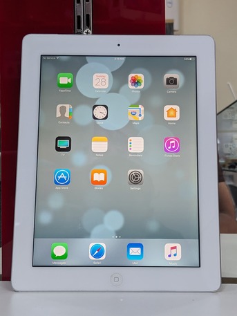 Manama, Electrical & Plumbing, BHD 28,  Apple IPad 4 (32GB) &ndash; Good Condition Perfect For YouTube, Browsing Call/WhatsApp 39548774