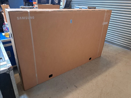 Riyadh, Electronics, SAR 5960,  Samsung Crystal UHD Signage 85 Inch Displays