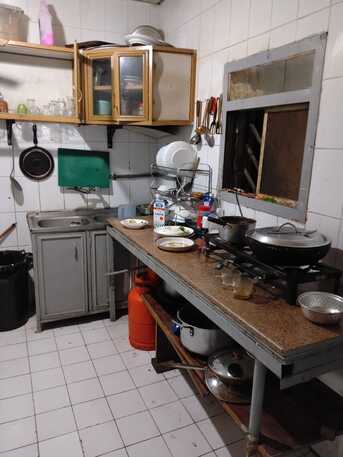 Al Wizarat, Bedspace For Rent, Room Sharing  Available In Well-Maintained Flat. Free Water & Electricity