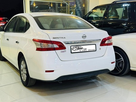 Manama, Vehicles, Cars & Trucks , BHD 1750,  Nissan Sentra,  2015,  200000 KM,  1.6L - With Alloy Wheels