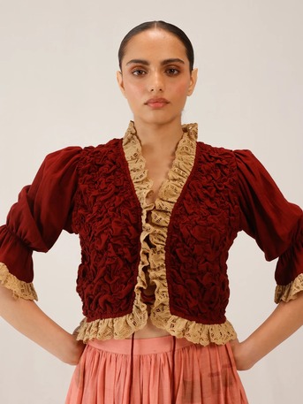 Mumbai, Clothing & Accessories, INR 20000,  Stylish Women