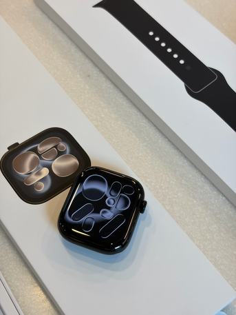 Dammam, Mobile Phones, SAR 1200,  Apple Watch 11