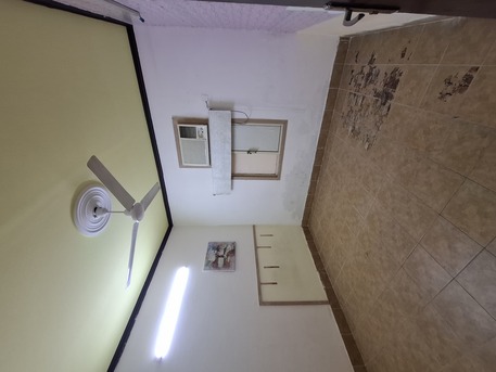 Manama, Housing Exchanges, BHD 160/month,  2 BR,  60 Sq. Meter,  For Rent Semifurinshed 2 Bedrooms Aprment In Qudayibia (all Inclusive)