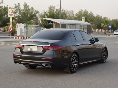Riyadh, Vehicles, Cars & Trucks , SAR 140000,  Mercedes-Benz E-Class,  2022,  Automatic,  58000 KM,  E200