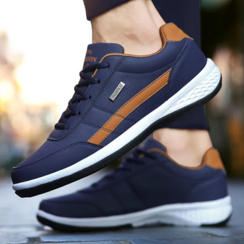 New York, Clothing & Accessories, USD 70,  Flash Sale! On Your Fav Sneakers